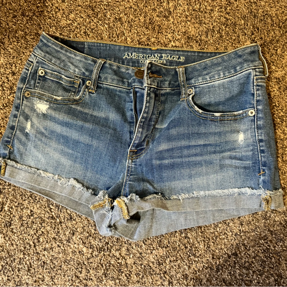 American eagle Jean shorts size 10 woman’s
